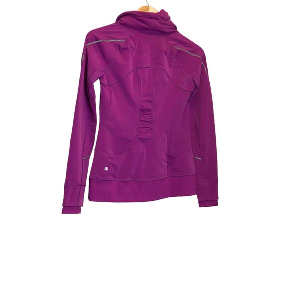 Lululemon Athletica Flurry Fighter pullover ultra violet Magenta Women's 6 - Picture 15 of 16